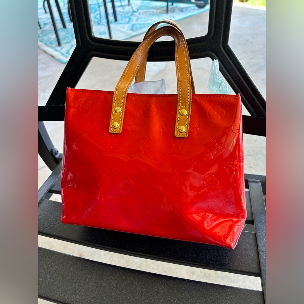 Pre loved LOUIS VUITTON Monogram Vernis Reade PM Handbag